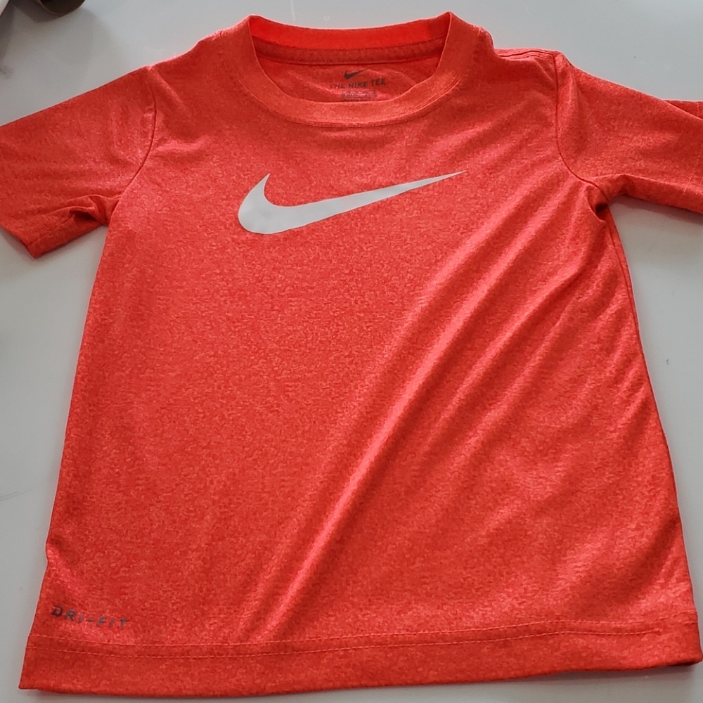 Orange Nike Drifit tshirt
